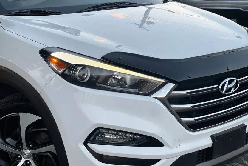 2016 Hyundai Tucson Limited Sport photo 1