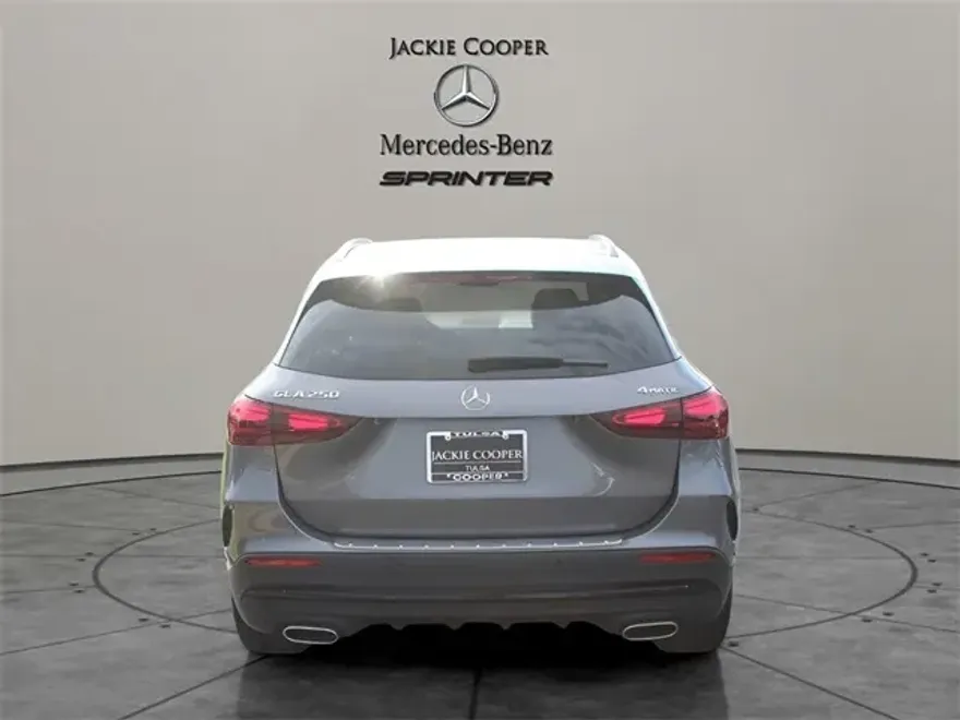 2025 Mercedes Benz GLA 250 4MATIC photo 1