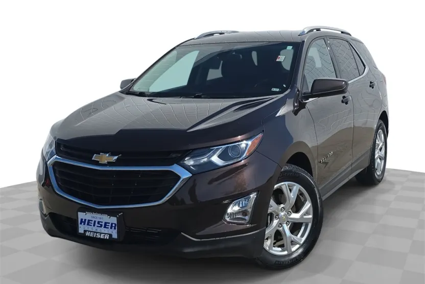 2020 Chevrolet Equinox LT photo 1