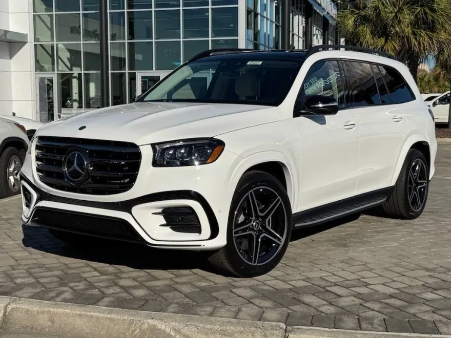 2025 Mercedes Benz GLS 450 4MATIC photo 1
