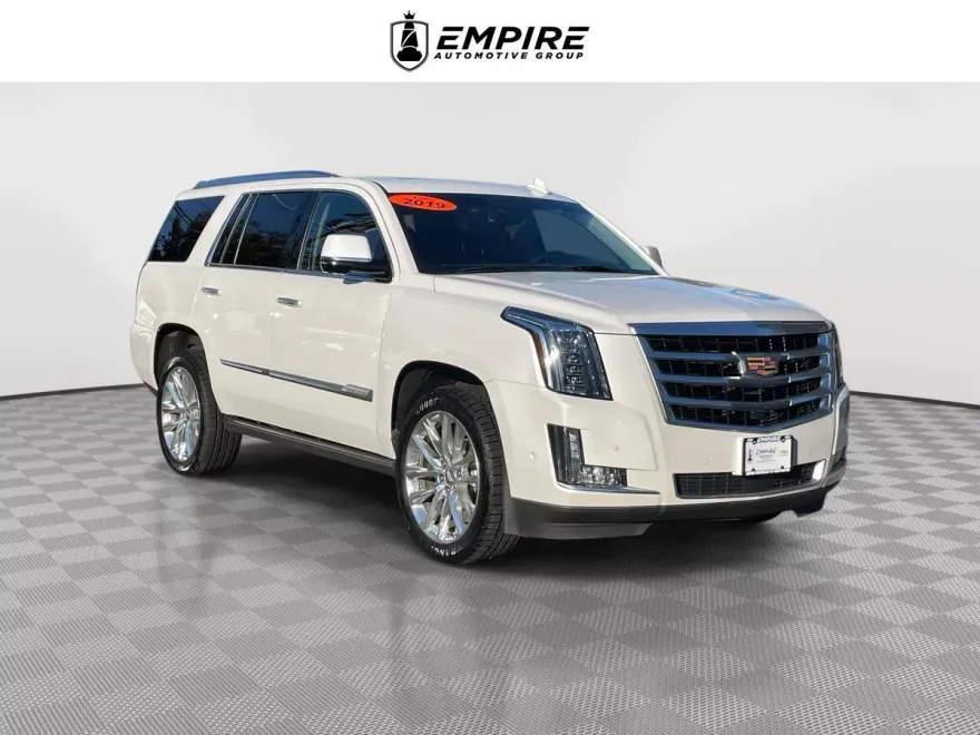 2019 Cadillac Escalade Premium Luxury photo 1
