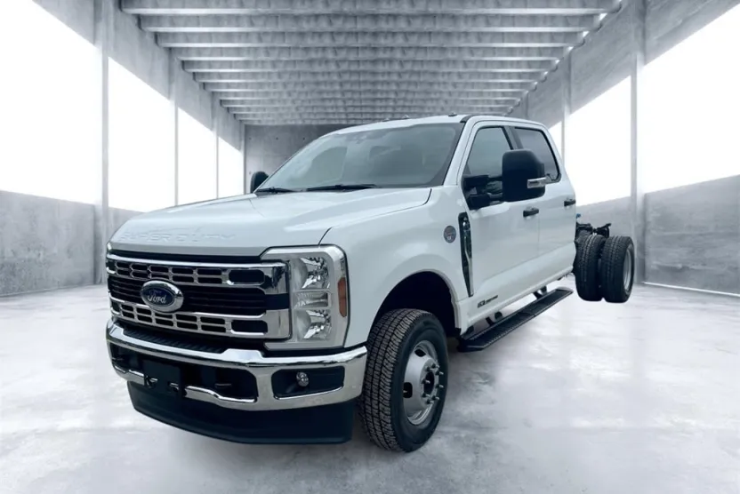 2026 Ford F-350 XL photo 1