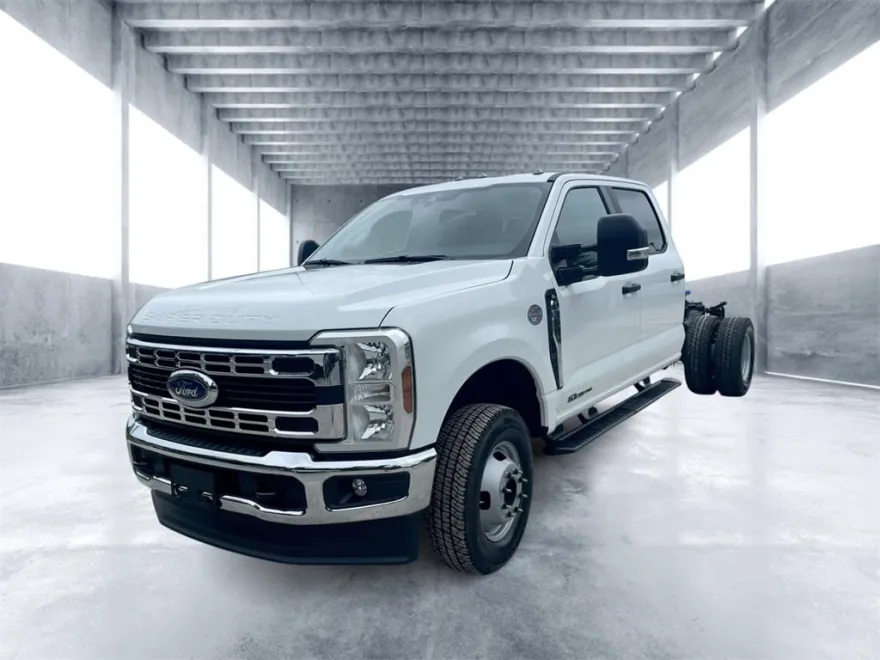 2026 Ford F-350 XL photo 1
