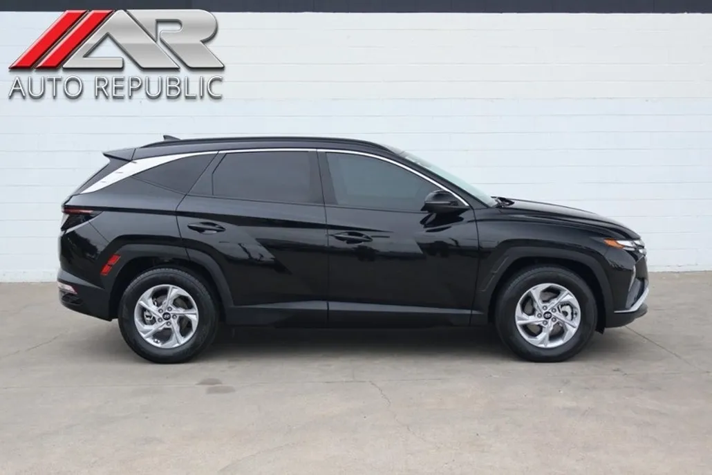 2023 Hyundai Tucson SEL photo 1
