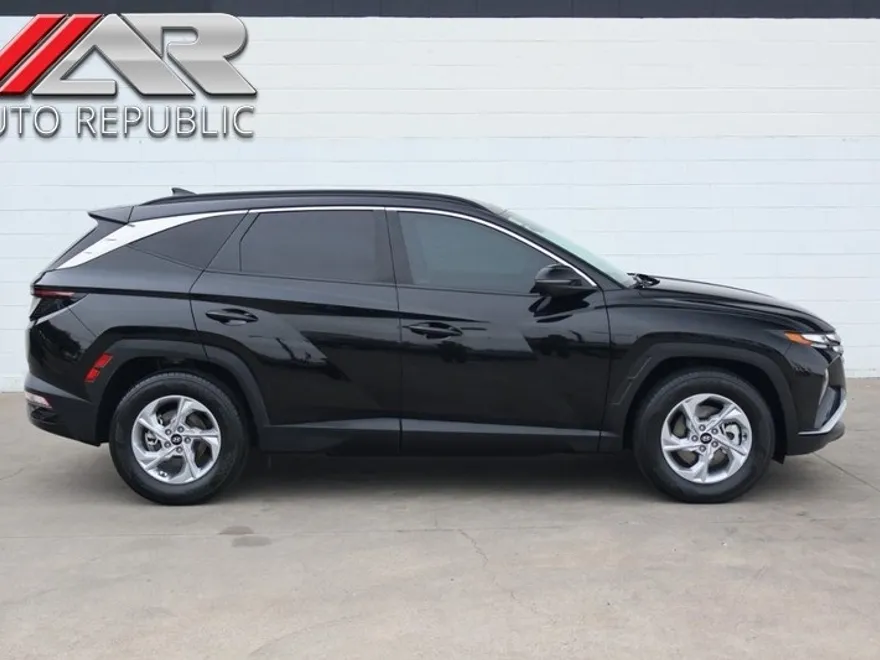 2023 Hyundai Tucson SEL photo 1