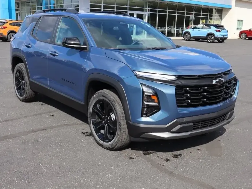2026 Chevrolet Equinox LT photo 1
