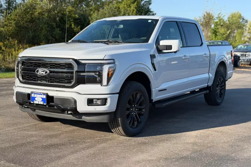 2025 Ford F-150 Lariat photo 1