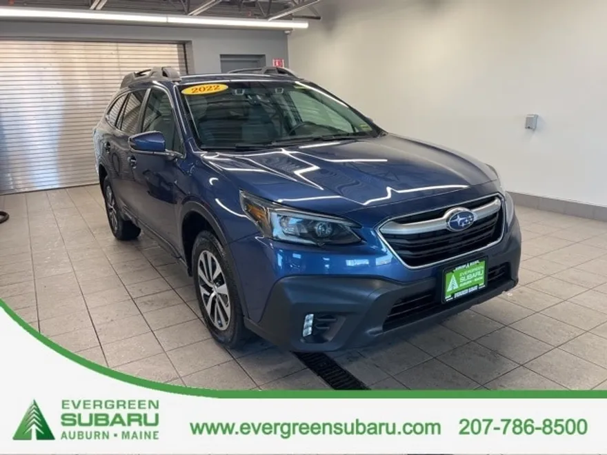 2022 Subaru Outback Premium photo 1