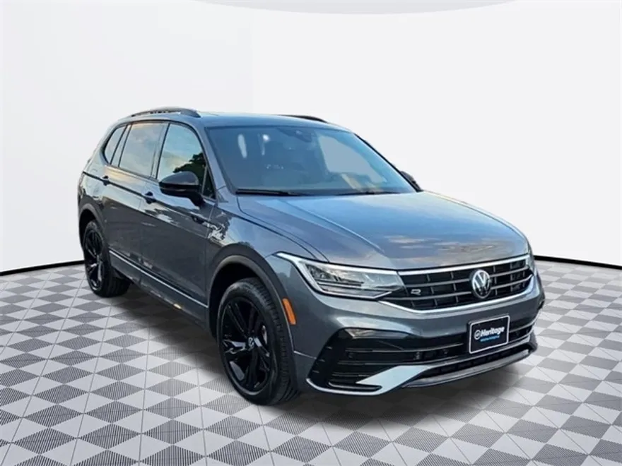 2024 Volkswagen Tiguan SE R-Line Black photo 1
