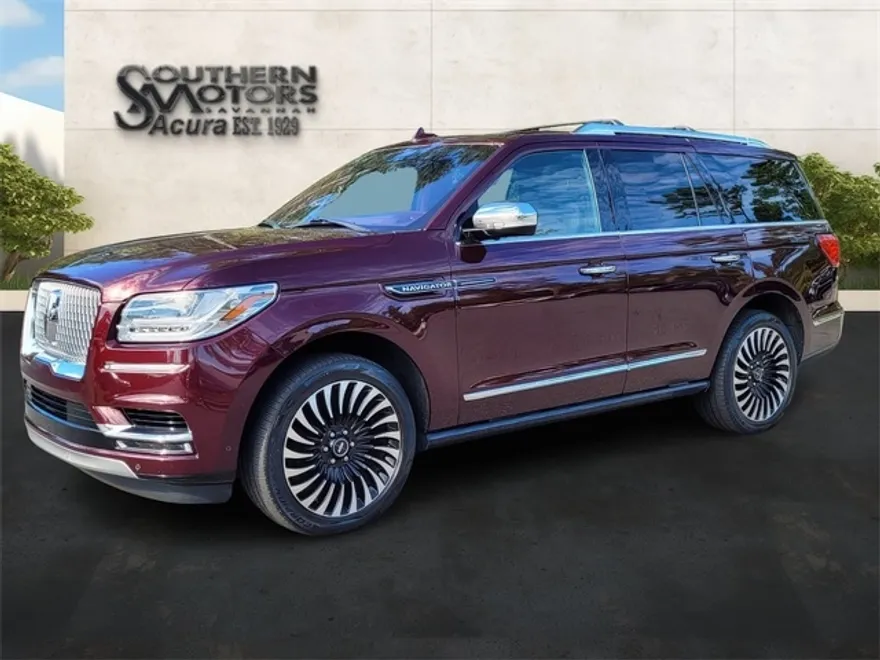 2018 Lincoln Navigator Black Label photo 1