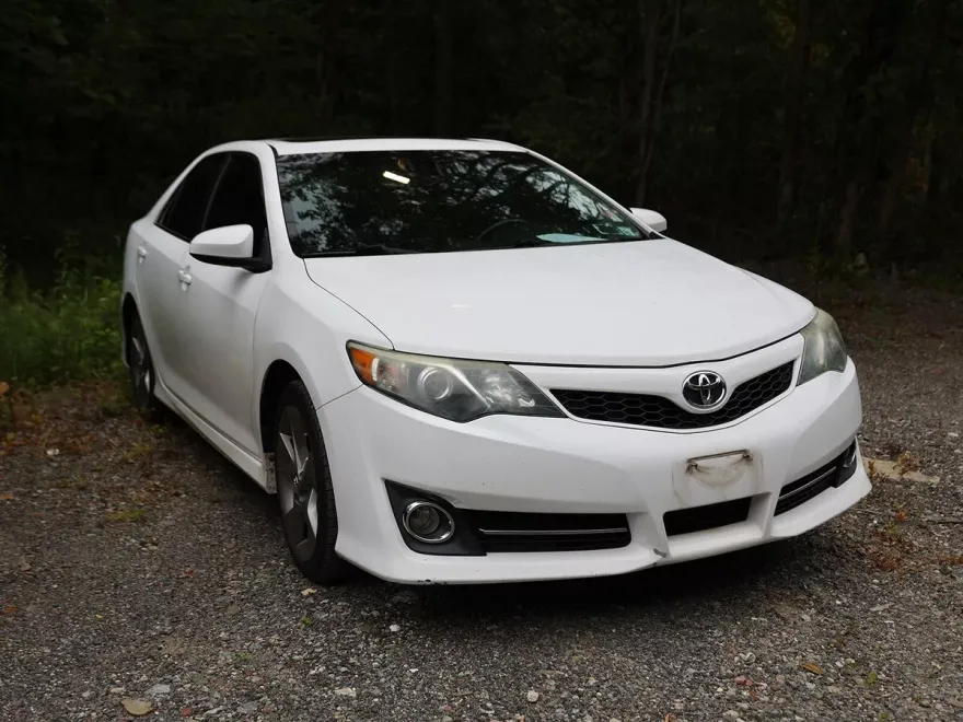2014 Toyota Camry SE photo 1