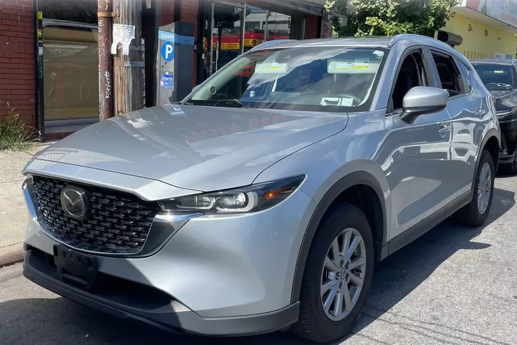 2023 Mazda CX-5 2.5 S Preferred photo 1