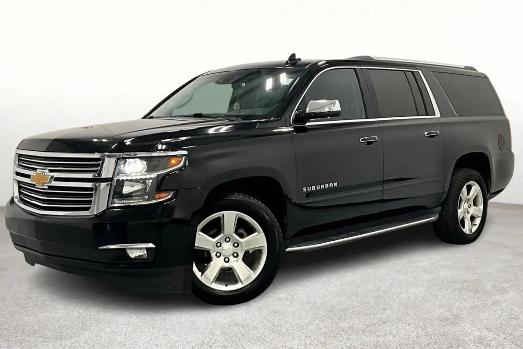 2017 Chevrolet Suburban Premier photo 1