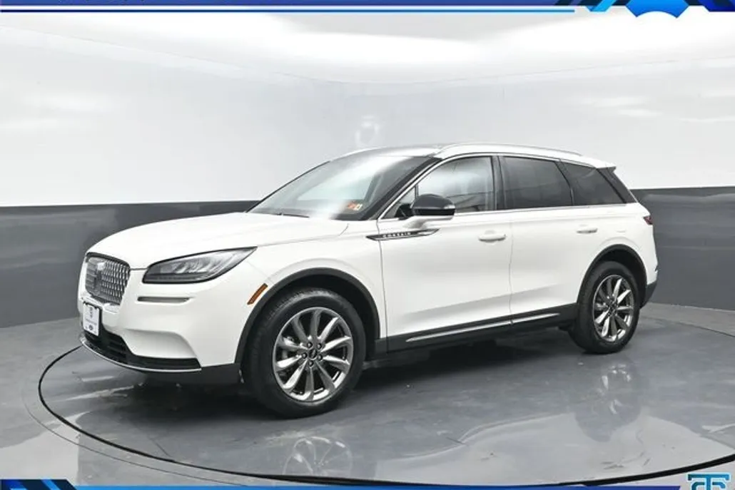 2022 Lincoln Corsair Standard photo 1