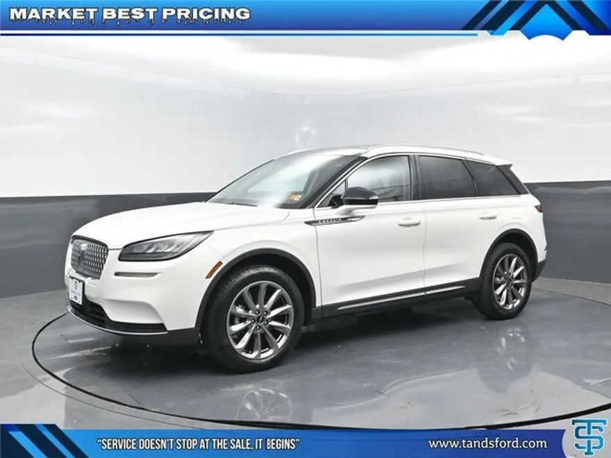 2022 Lincoln Corsair Standard photo 1