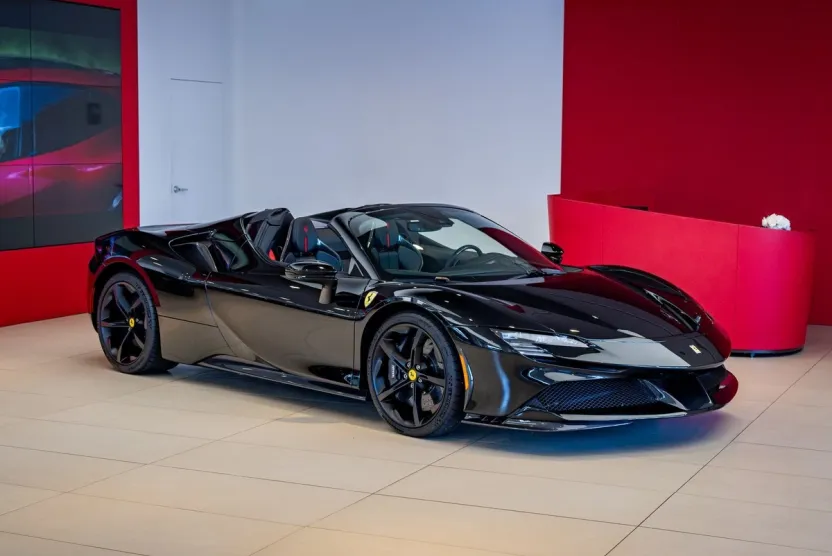 2025 Ferrari SF90 Spider Base photo 1