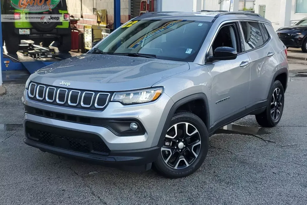 2022 Jeep Compass Latitude photo 1