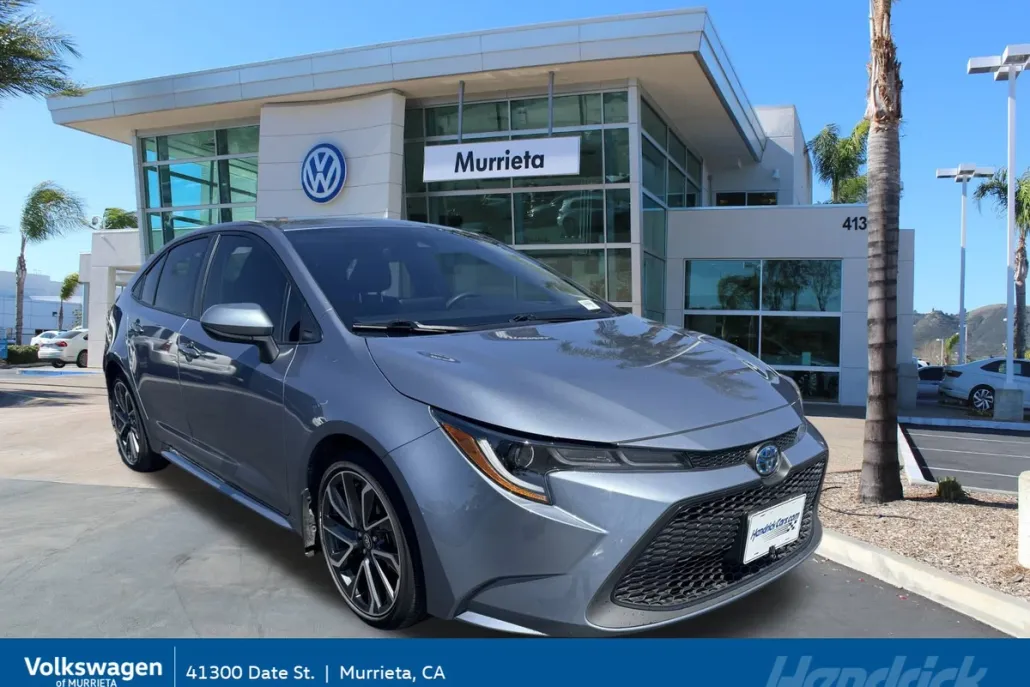2022 Toyota Corolla Hybrid LE photo 1