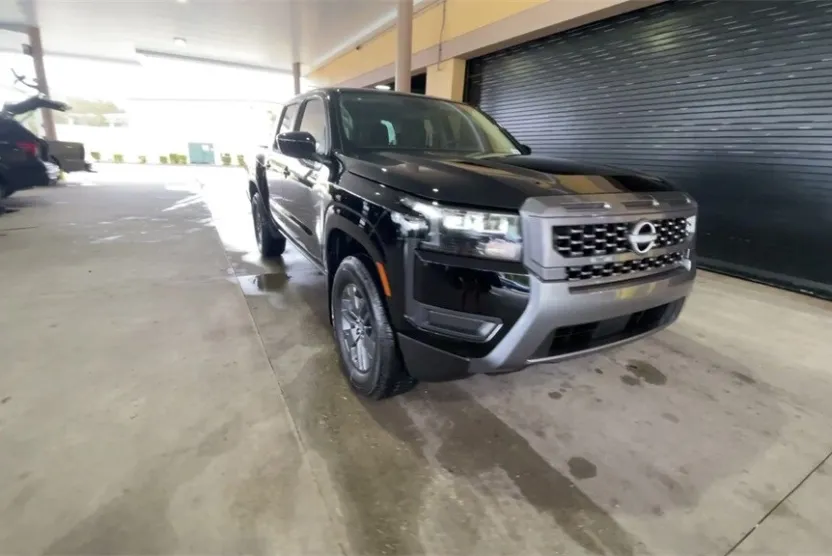 2026 Nissan Frontier SV photo 1
