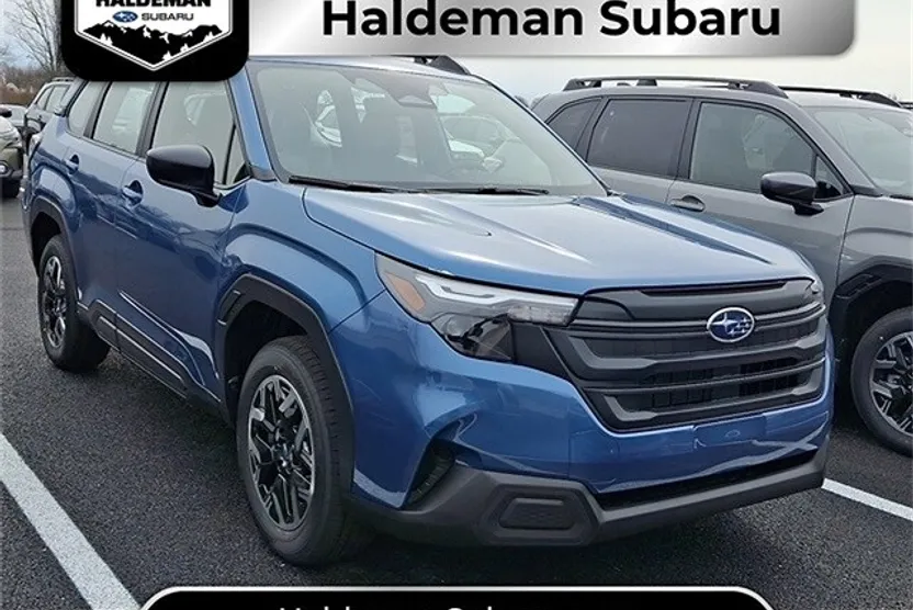2025 Subaru Forester Base photo 1