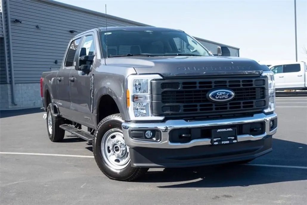 2025 Ford F-250 XL photo 1