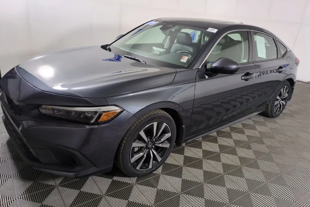 2024 Honda Civic EX-L photo 1