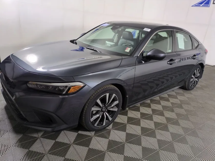 2024 Honda Civic EX-L photo 1