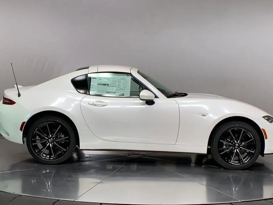 2025 Mazda MX-5 Miata Miata RF Grand Touring photo 9