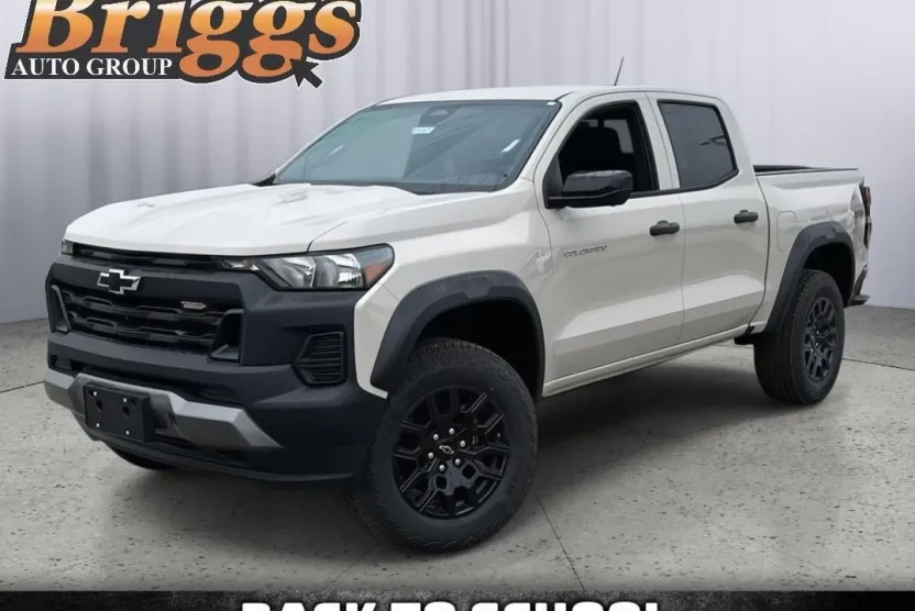 2026 Chevrolet Colorado Trail Boss photo 1