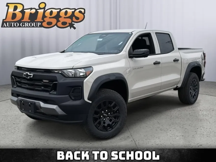 2026 Chevrolet Colorado Trail Boss photo 1