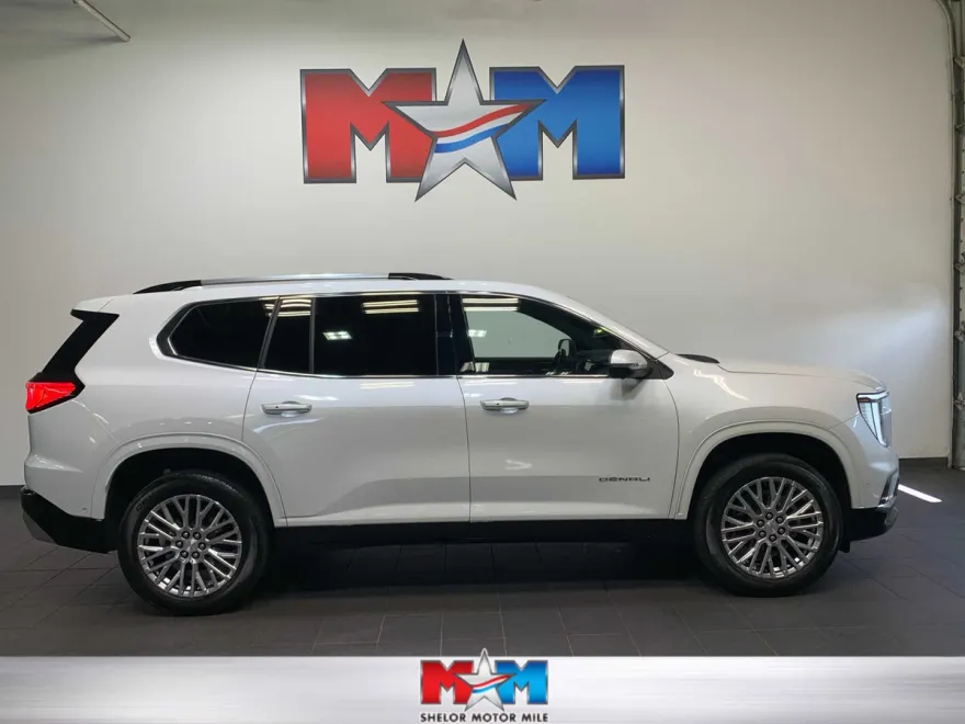 2024 Gmc Acadia Denali photo 1