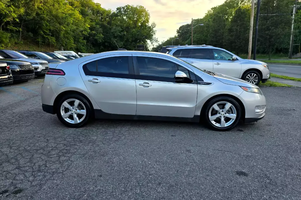 2015 Chevrolet Volt Premium photo 1