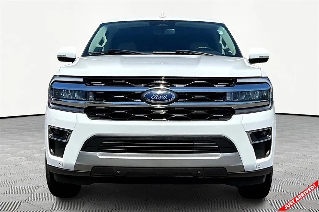 2023 Ford Expedition MAX Limited photo 1