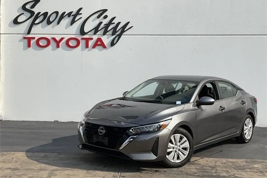 2024 Nissan Sentra S photo 1