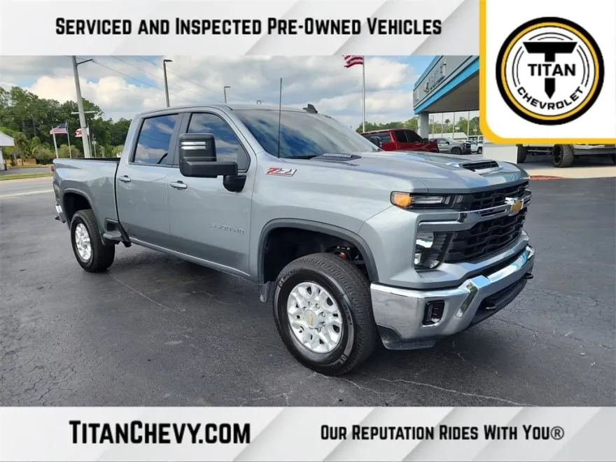 2025 Chevrolet Silverado 3500HD LT photo 1
