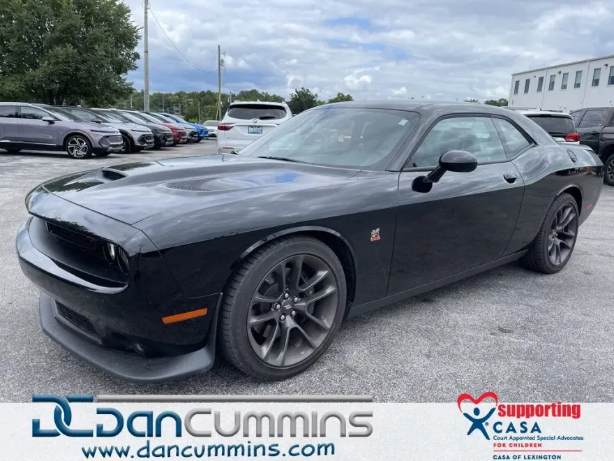 2023 Dodge Challenger R/T Scat Pack photo 1
