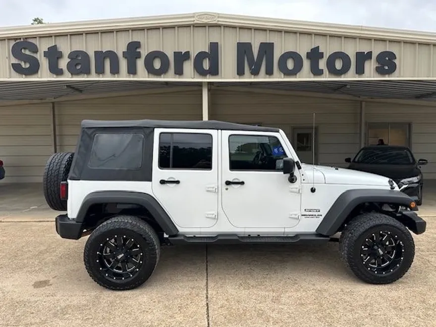 2012 Jeep Wrangler Unlimited Sport photo 1