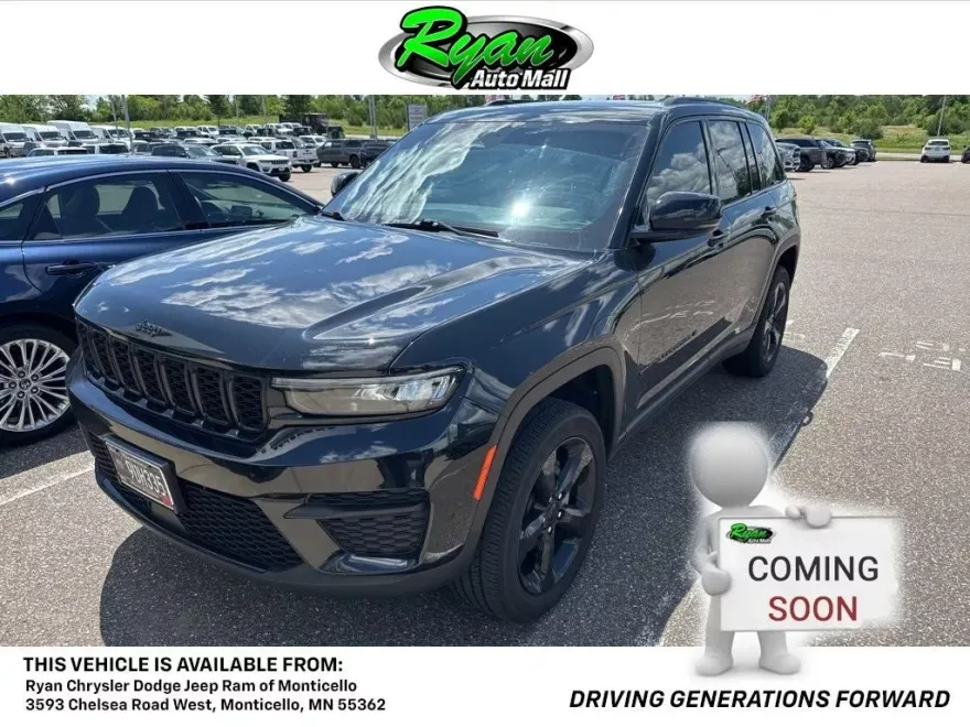 2022 Jeep Grand Cherokee Altitude photo 1