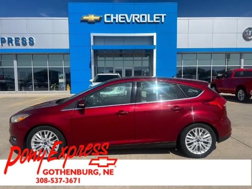 2017 Ford Focus Titanium photo 1