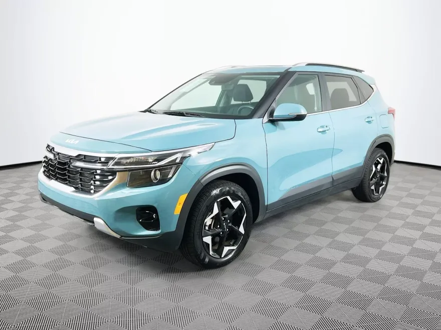 2024 Kia Seltos EX photo 1