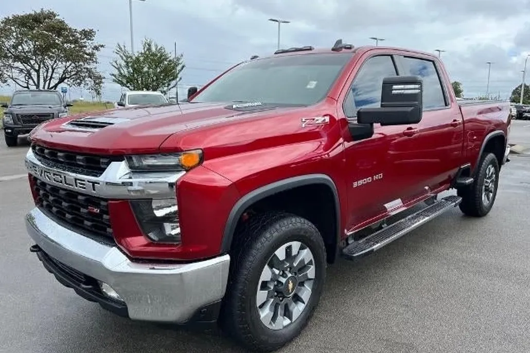 2022 Chevrolet Silverado 3500HD LT photo 1