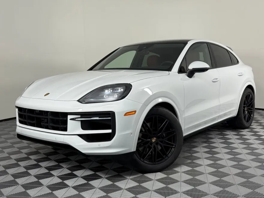 2026 Porsche Cayenne Coupe photo 1