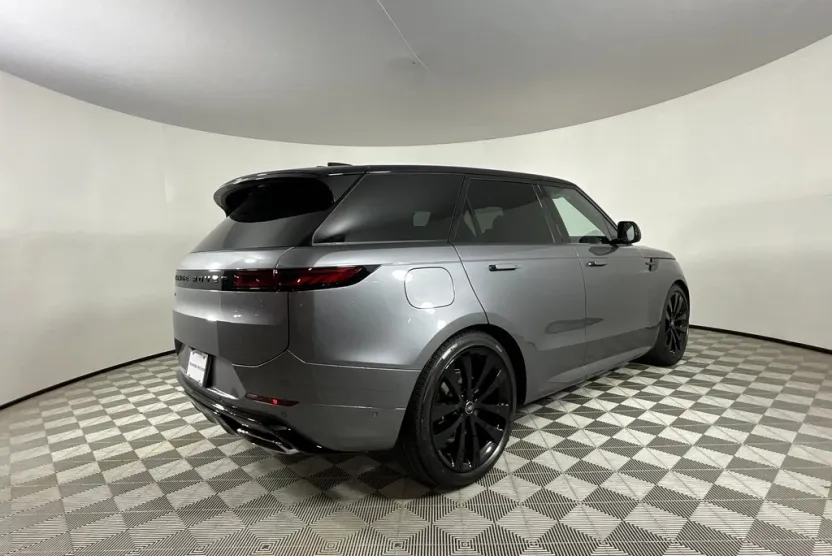 2025 Land Rover Range Rover Sport SE photo 1