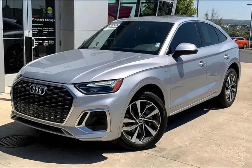 2022 Audi Q5 Sportback 45 S line Premium Plus photo 1