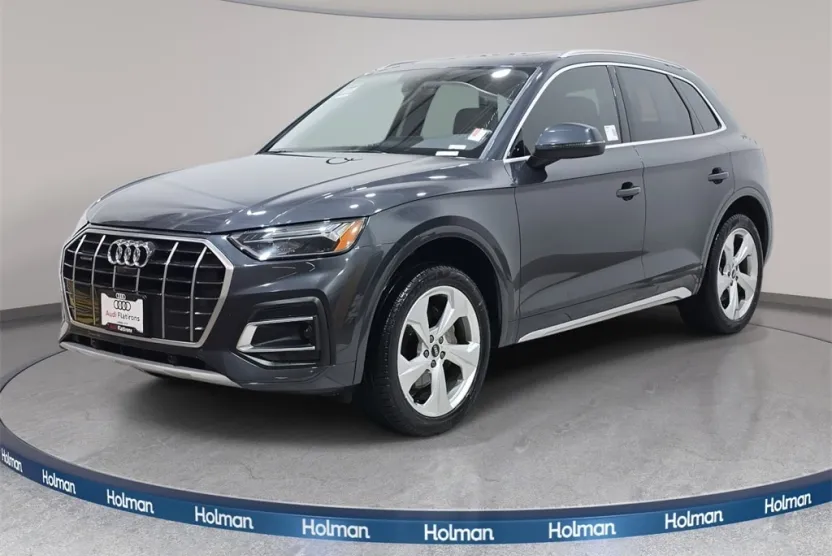 2021 Audi Q5 45 Premium Plus photo 1