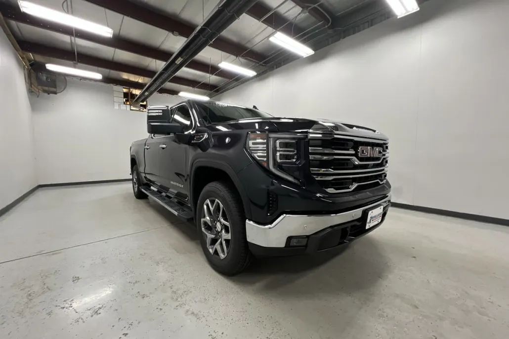 2026 Gmc Sierra 1500 SLT photo 1