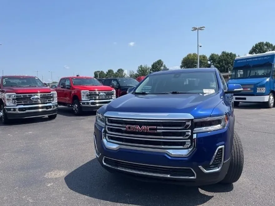 2023 Gmc Acadia SLE photo 1