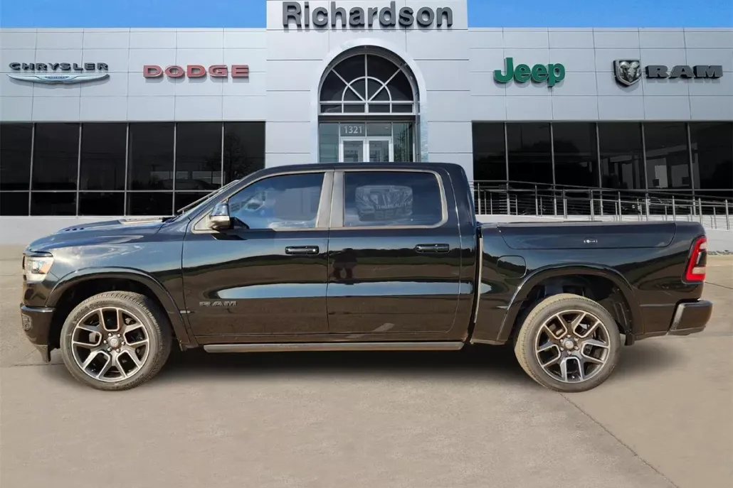 2019 Ram 1500 Laramie photo 1