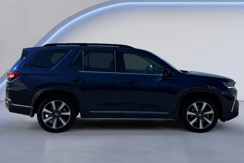 2025 Honda Pilot Elite photo 1