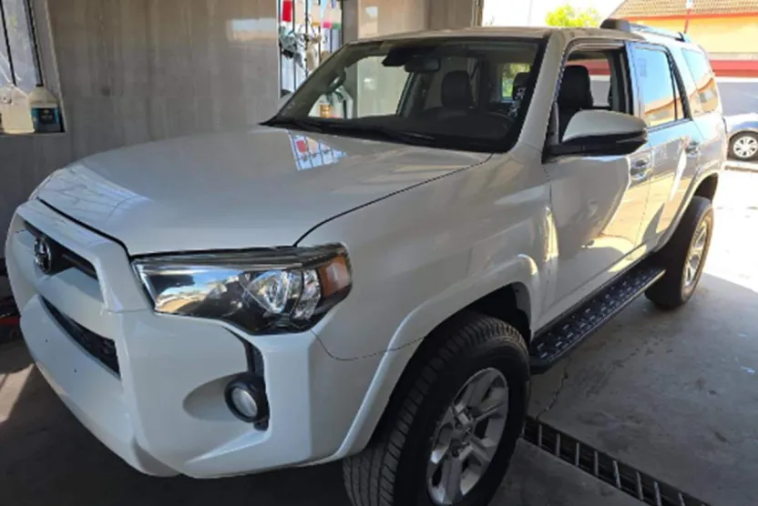 2020 Toyota 4Runner SR5 Premium photo 1